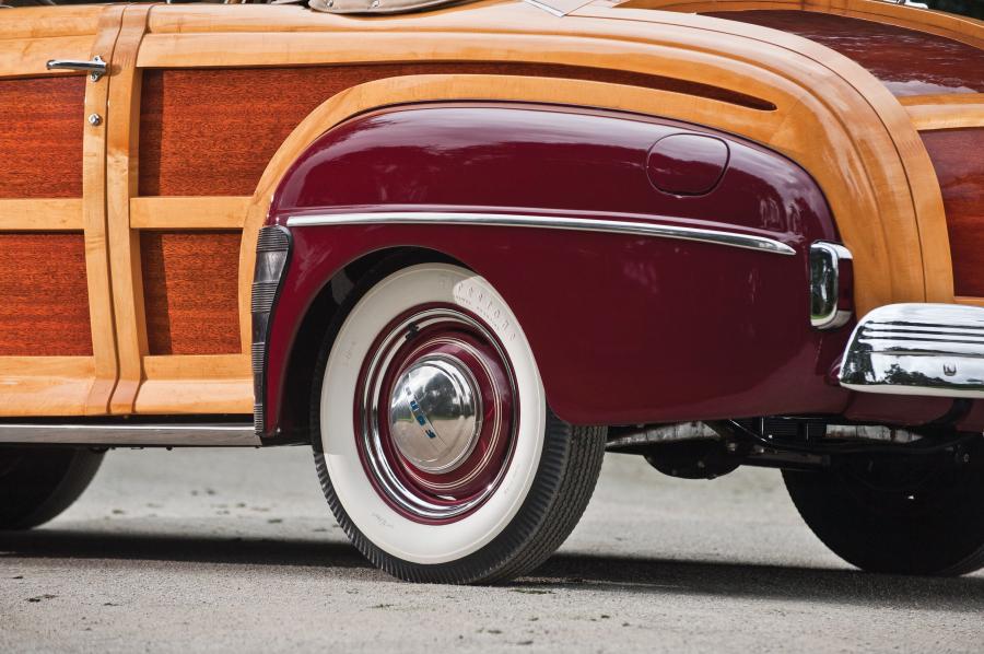  Ford DeLuxe Sportsman 1947 года  (фото 17 из 25)